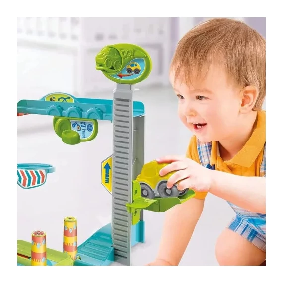 Színes Fun Garage készségfejlesztő garázs szett bukfencező kisautóval Clementoni